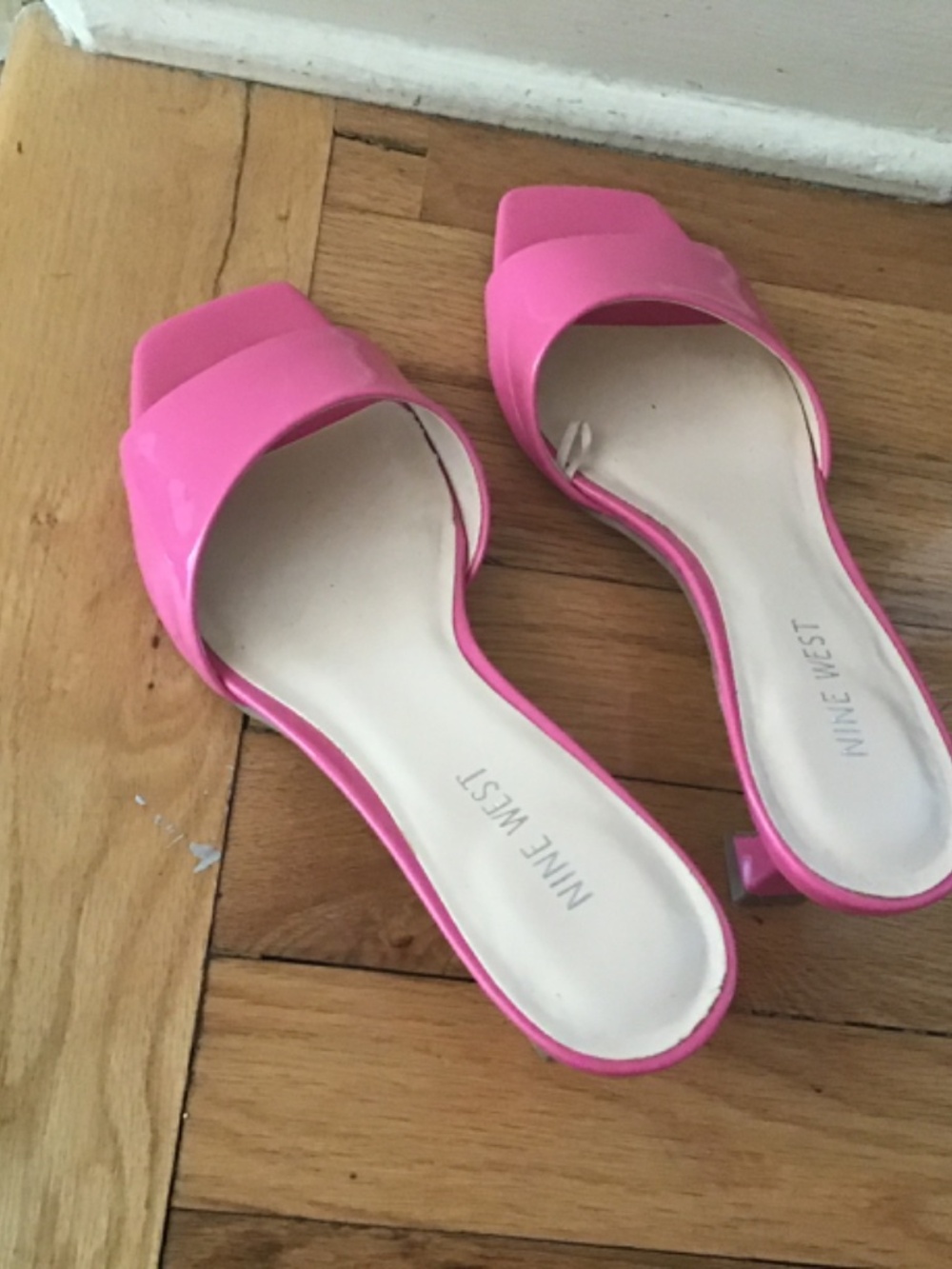 Raspberry pink sandals - Picture 4 of 4